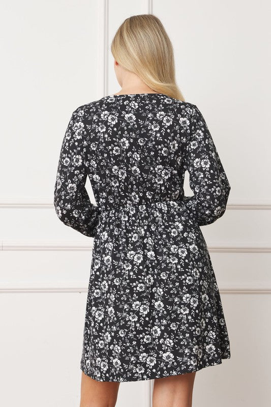 V-Neck Flowy Floral Mini Dress - Stylish & Comfortable - EG Fashion - Always24