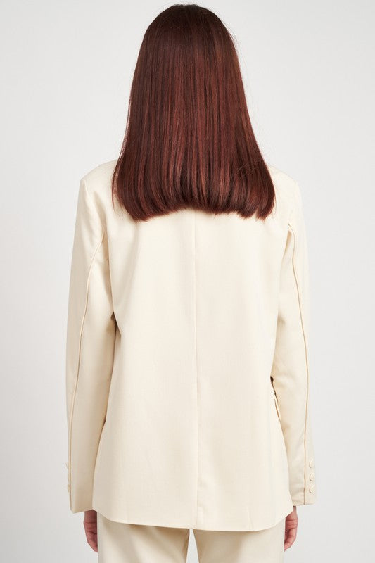 OVERSIZED CUTEDGE DETAIL BLAZER - Always24