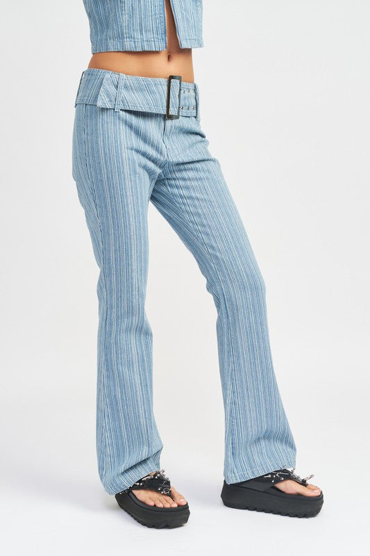 LOW RISE FLARED JEANS - Always24