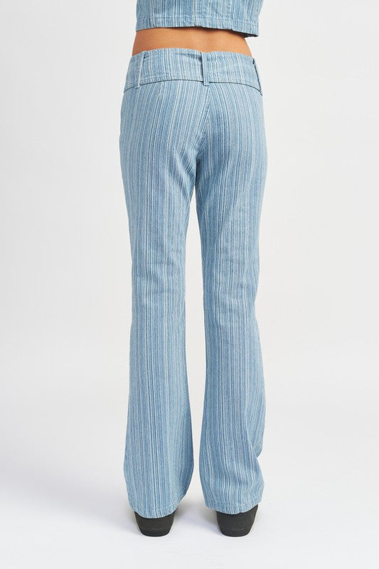 LOW RISE FLARED JEANS - Always24