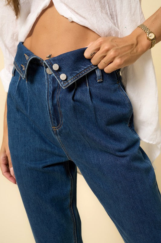 HIGH RISE FLAP WAISTED RELAXED JEANS - Always24