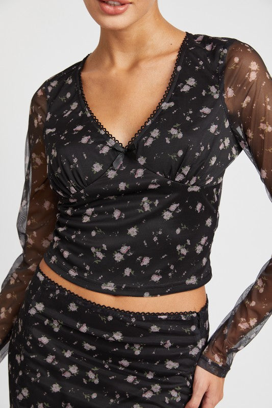 FLORAL PRINT MESH CROP TOP WITH V NECK - Always24