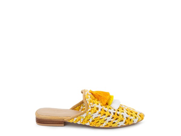 Always24 WOVEN FLAT MULES WITH TASSELS - Always24