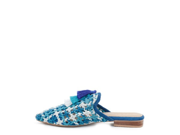 Always24 WOVEN FLAT MULES WITH TASSELS - Always24