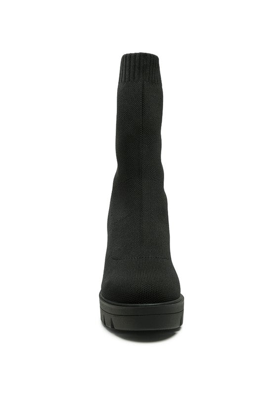 Knitted Block Heeled Boots - Warm & Stylish Footwear for Winter - StepOut