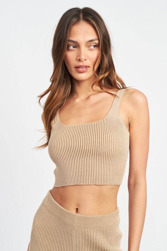 SQAURE NECK CROPPED SLEEVELESS TOP - Always24