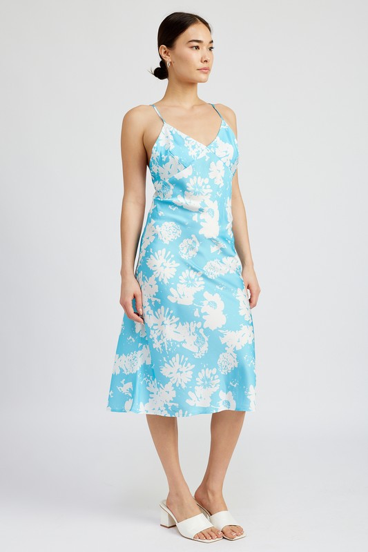 Always24 V NECK FLORAL DRESS WITH OPEN BACK - Always24