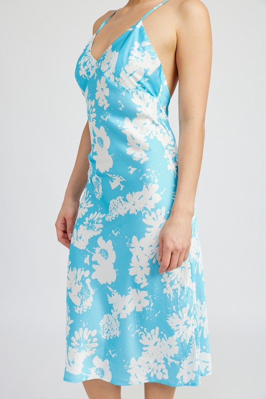 Always24 V NECK FLORAL DRESS WITH OPEN BACK - Always24
